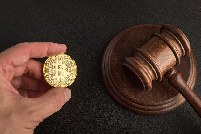 Bitcoin'in yasal sınırlarının net bir şekilde çizilememesi piyasada boşluklara neden oluyor.